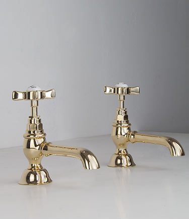 Goldene Badewannenarmatur  (43EE)