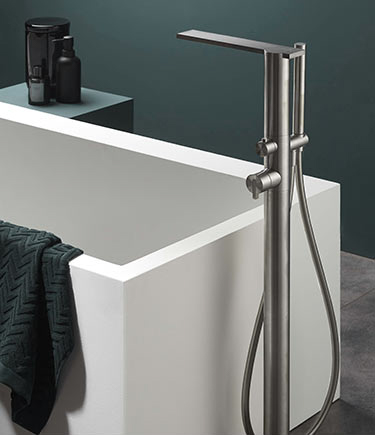 Lilli 316 Freistehende Wannenarmatur mit Dusche (LT10)